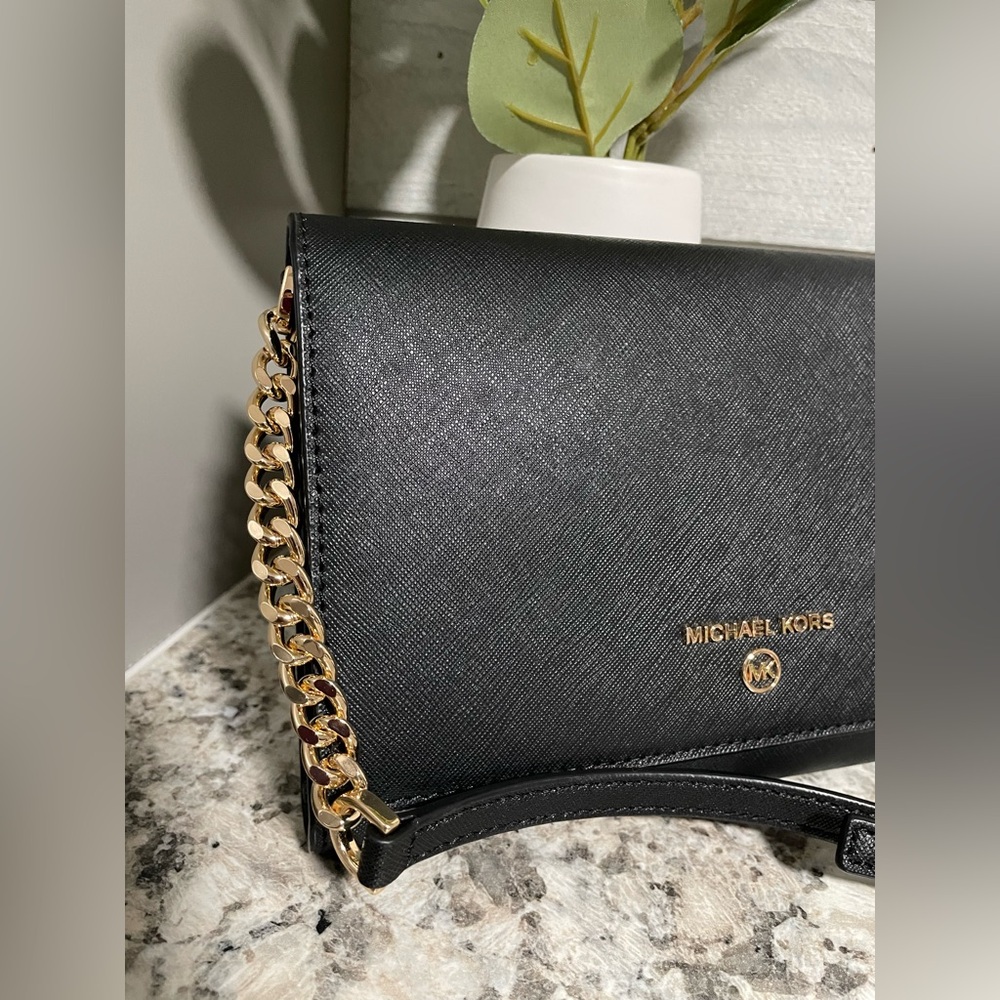 ✨Michael Kors Jet Set Charm Small Phone  Crossbody• Black •Great Condition ✨ - Picture 5 of 11